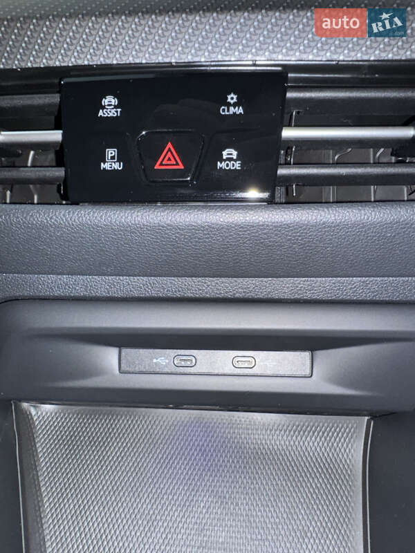 Хэтчбек Volkswagen Golf R 2022 в Одессе фото 41 Хэтчбек Volkswagen Golf R 2022 в Одессе