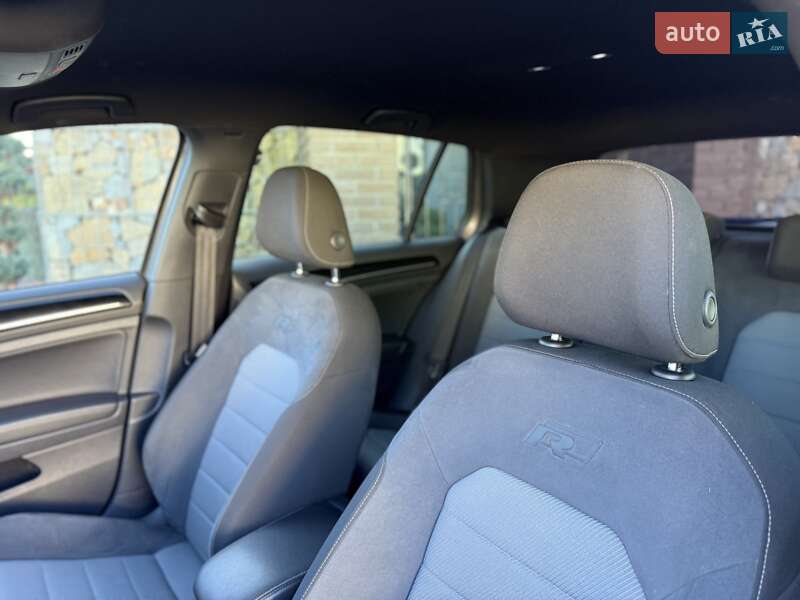 Хэтчбек Volkswagen Golf R 2015 в Стрые фото 11 Хэтчбек Volkswagen Golf R 2015 в Стрые