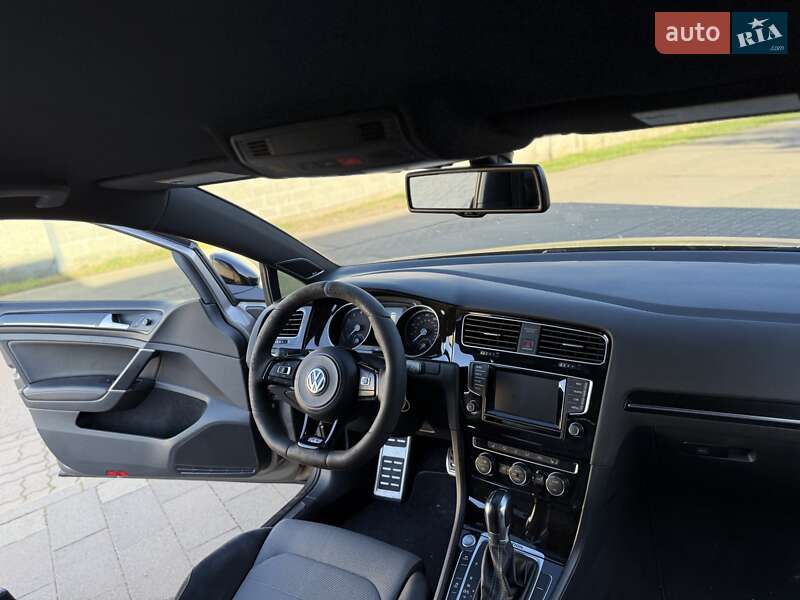 Хэтчбек Volkswagen Golf R 2015 в Стрые фото 21 Хэтчбек Volkswagen Golf R 2015 в Стрые