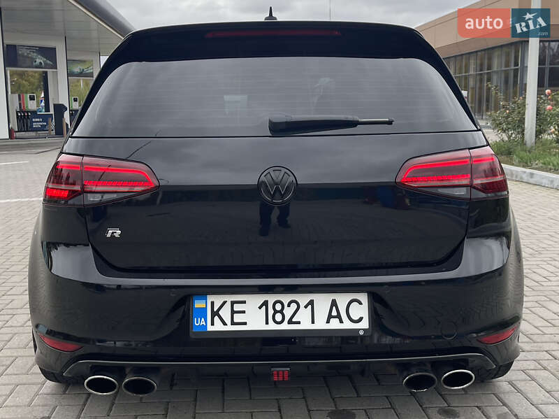 Хетчбек Volkswagen Golf R 2016 в Дніпрі