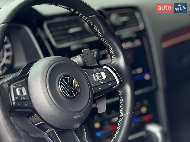 Хэтчбек Volkswagen Golf R 2014 в Киеве фото 75 Хэтчбек Volkswagen Golf R 2014 в Киеве