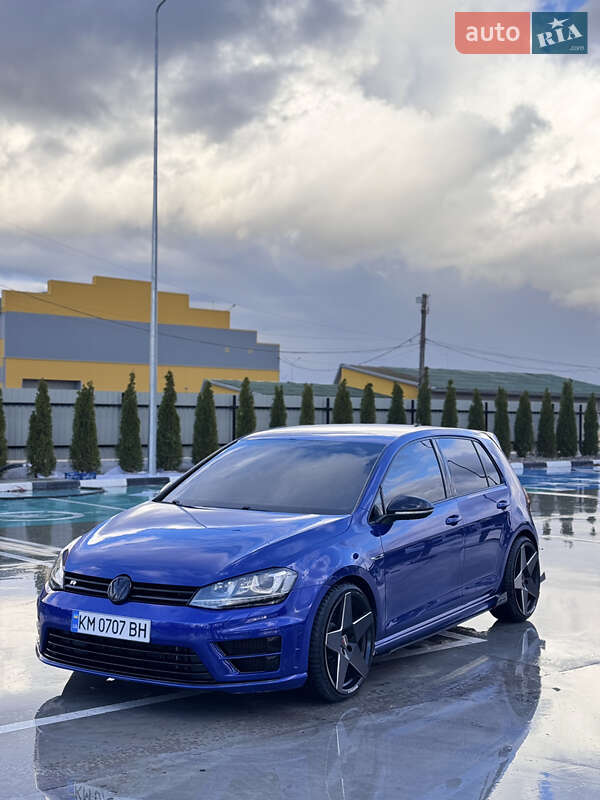 Хэтчбек Volkswagen Golf R 2015 в Житомире