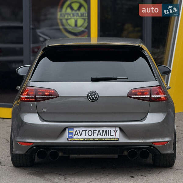 Хетчбек Volkswagen Golf R 2014 в Києві