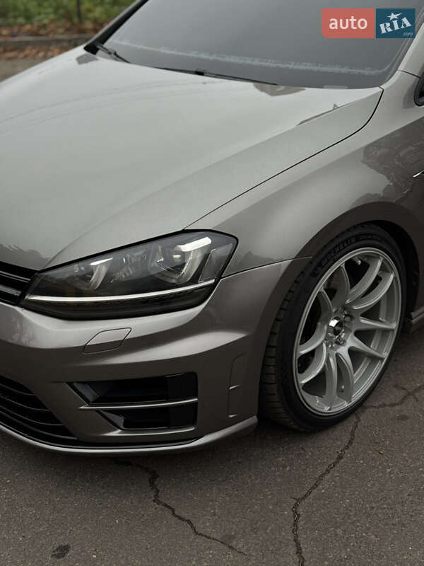 Хетчбек Volkswagen Golf R 2014 в Києві