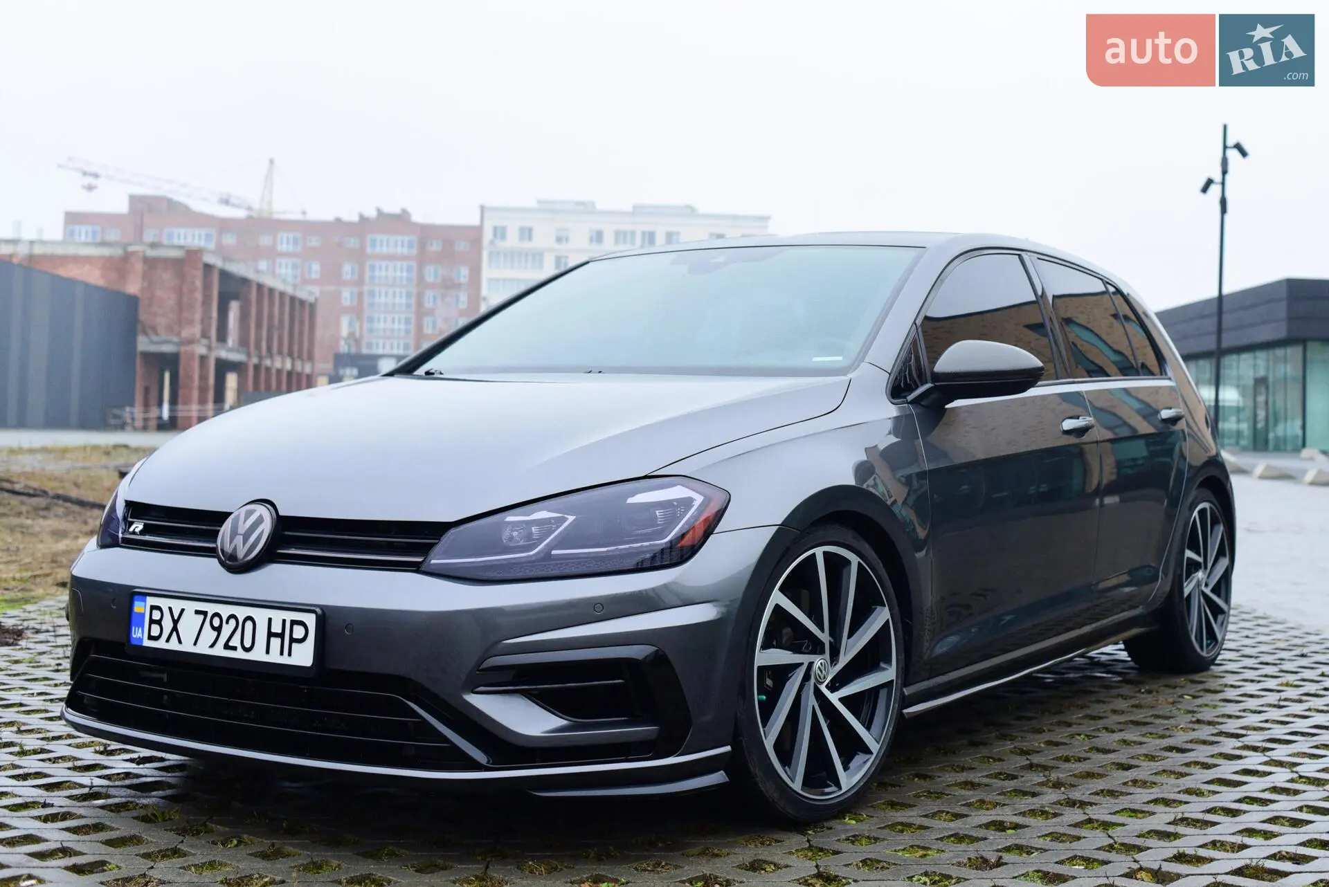 2017 Volkswagen Golf R - мініатюра 26