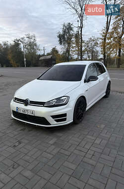 Хетчбек Volkswagen Golf R 2017 в Кривому Розі