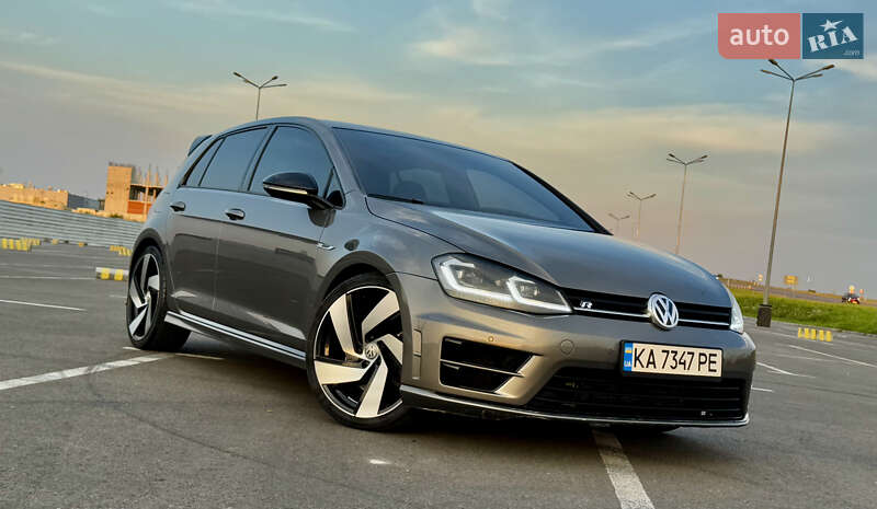 Volkswagen Golf R 2015