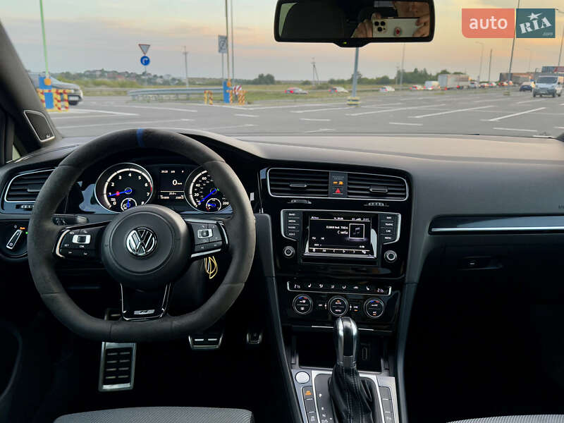 Хэтчбек Volkswagen Golf R 2015 в Львове фото 45 Хэтчбек Volkswagen Golf R 2015 в Львове