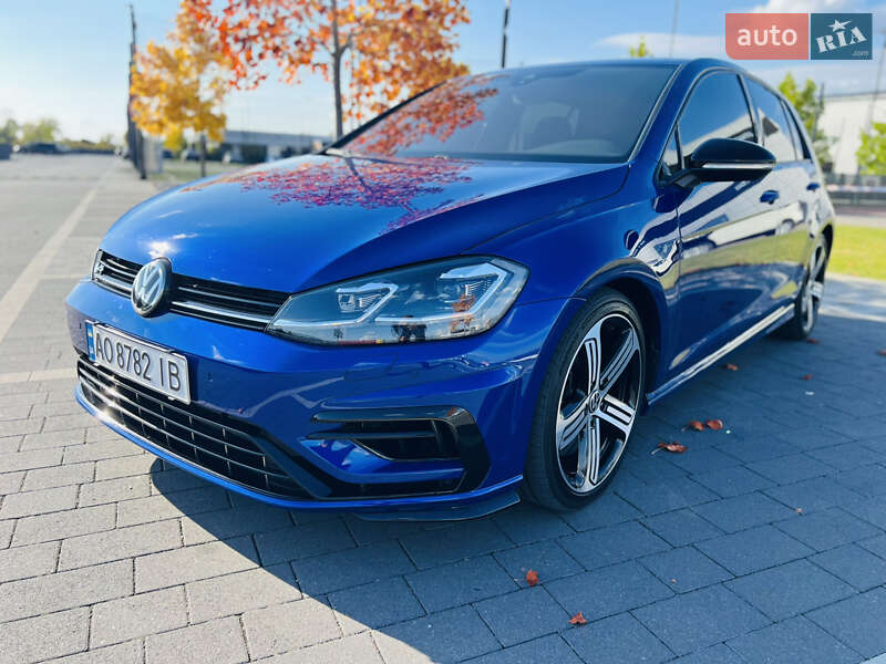 Хэтчбек Volkswagen Golf R 2016 в Мукачево