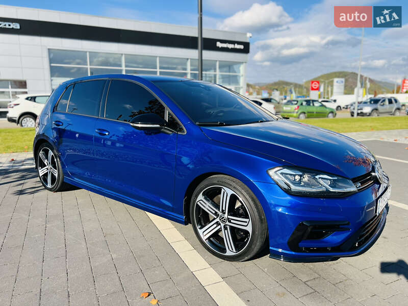 Хэтчбек Volkswagen Golf R 2016 в Мукачево