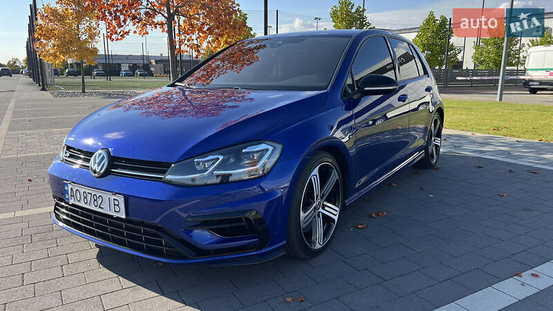 Хэтчбек Volkswagen Golf R 2016 в Мукачево