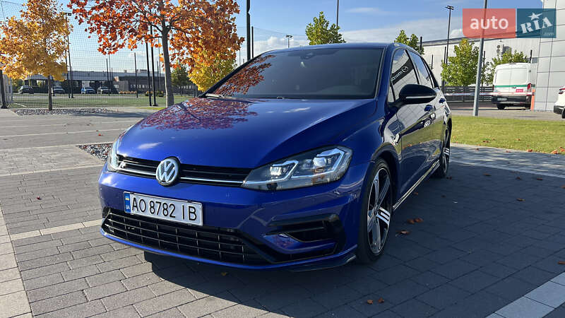 Хэтчбек Volkswagen Golf R 2016 в Мукачево