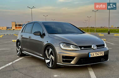 Хэтчбек Volkswagen Golf R 2015 в Львове
