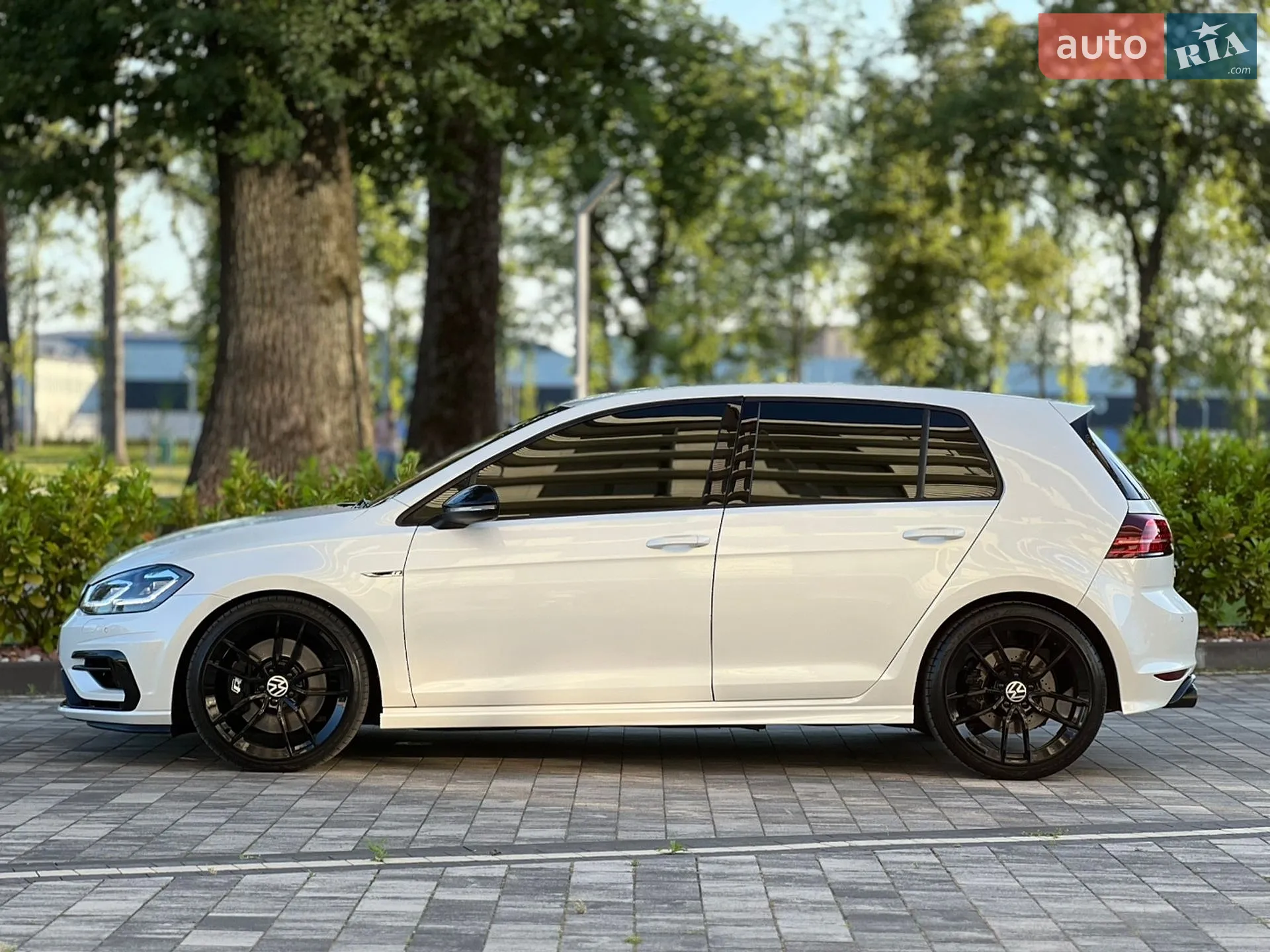 2017 Volkswagen Golf R - мініатюра 13