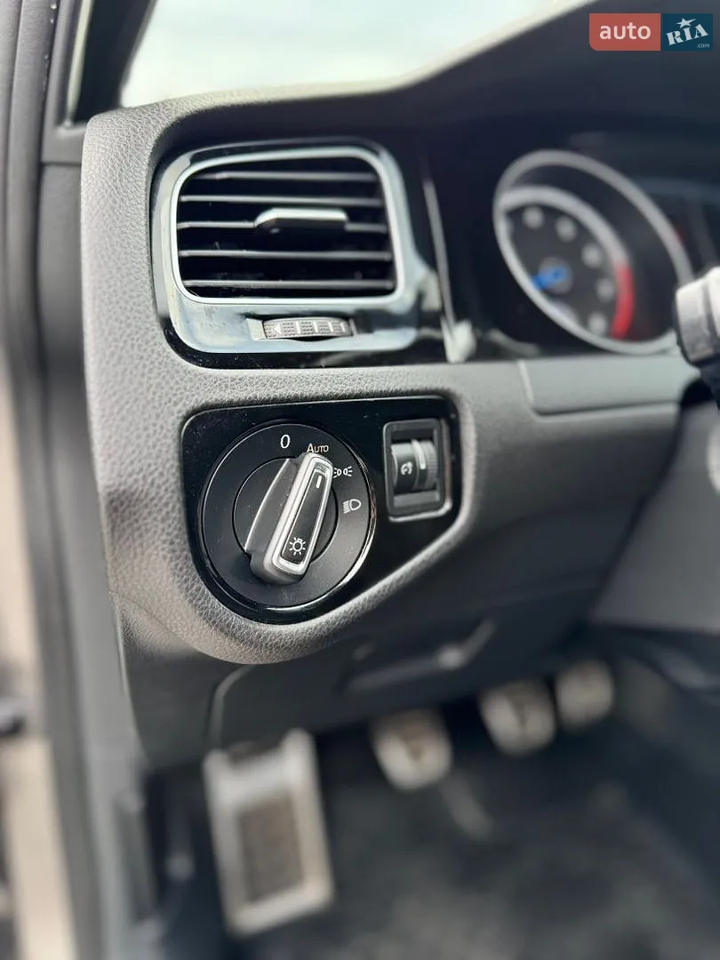 2017 Volkswagen Golf R - мініатюра 17