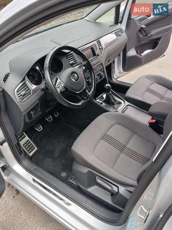 Микровэн Volkswagen Golf Sportsvan 2016 в Коростышеве