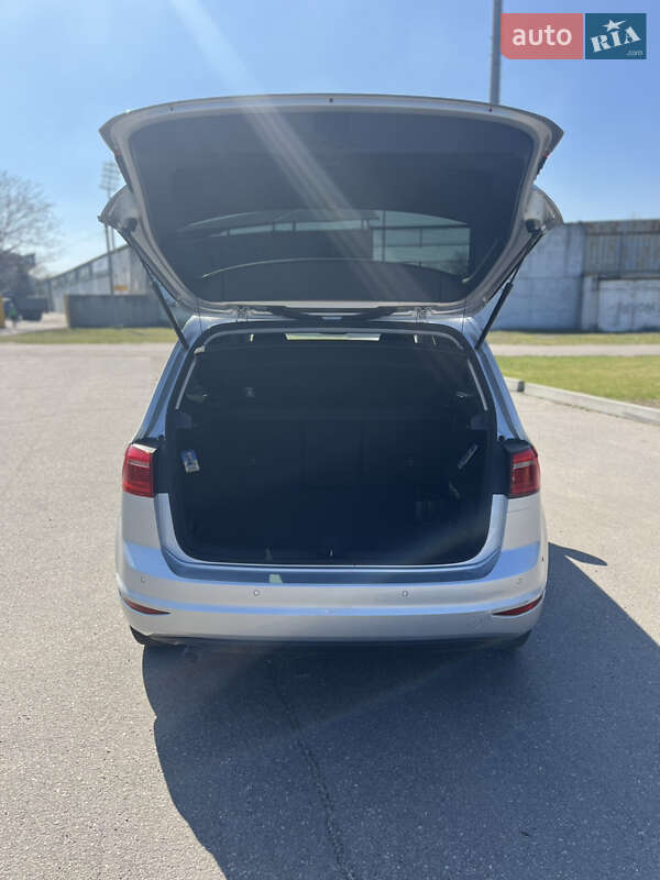 Микровэн Volkswagen Golf Sportsvan 2016 в Александрие фото 10 Микровэн Volkswagen Golf Sportsvan 2016 в Александрие