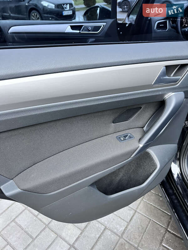 Мікровен Volkswagen Golf Sportsvan 2014 в Дубні