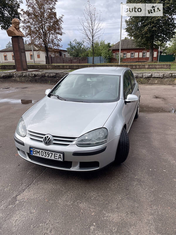 Volkswagen Golf V