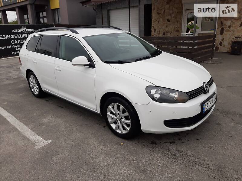 Volkswagen Golf VI