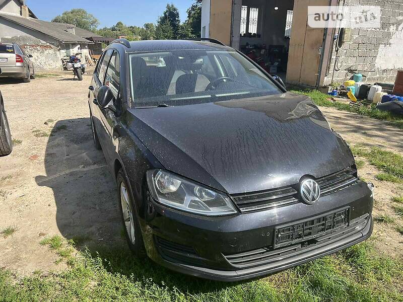 Volkswagen Golf VII