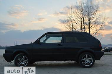 Хэтчбек Volkswagen Golf 1987 в 