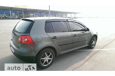 Хэтчбек Volkswagen Golf 2005 в Запорожье