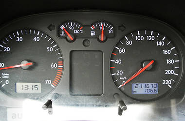 Хэтчбек Volkswagen Golf 2000 в 