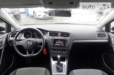 Хэтчбек Volkswagen Golf 2014 в Киеве