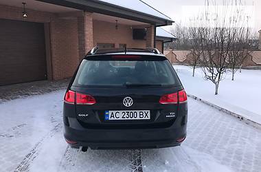 Універсал Volkswagen Golf 2014 в Луцьку