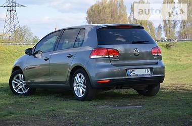 Хетчбек Volkswagen Golf 2012 в Дніпрі