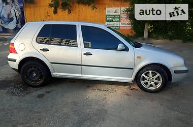 Хэтчбек Volkswagen Golf 1999 в Черновцах