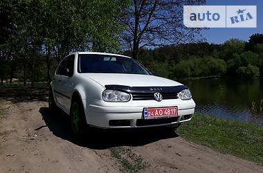 Седан Volkswagen Golf 2002 в Чернигове