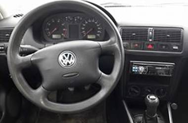 Седан Volkswagen Golf 2002 в Чернигове