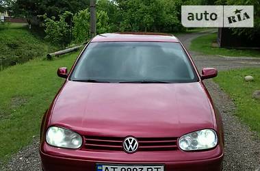Хэтчбек Volkswagen Golf 1999 в Вижнице