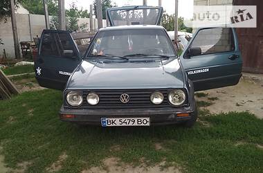 Хэтчбек Volkswagen Golf 1988 в Ровно
