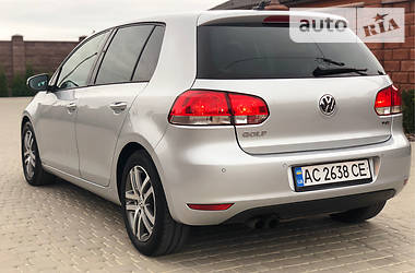 Хэтчбек Volkswagen Golf 2012 в Ровно