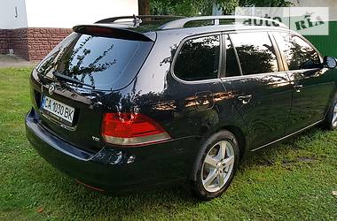 Універсал Volkswagen Golf 2011 в 