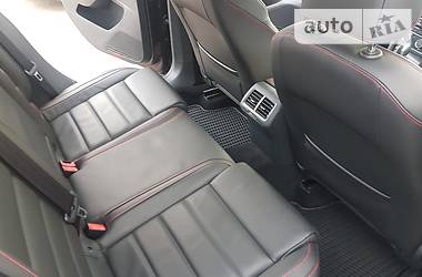 Хетчбек Volkswagen Golf 2016 в 