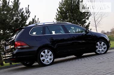 Универсал Volkswagen Golf 2010 в Дрогобыче