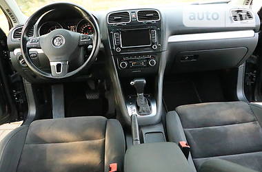 Универсал Volkswagen Golf 2010 в Дрогобыче