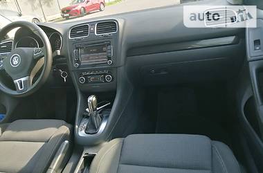 Хетчбек Volkswagen Golf 2012 в 