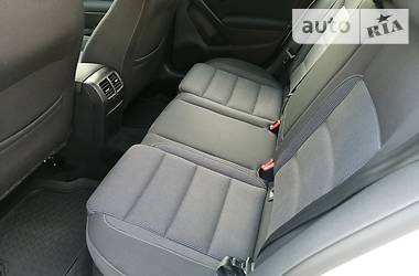 Хетчбек Volkswagen Golf 2012 в 