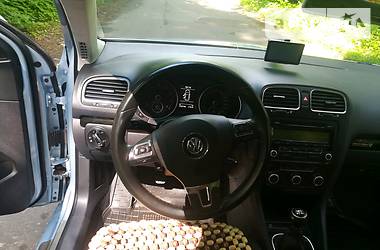 Универсал Volkswagen Golf 2010 в Чернигове