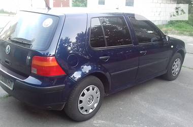 Хэтчбек Volkswagen Golf 1999 в Киеве