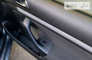 Универсал Volkswagen Golf 2012 в 