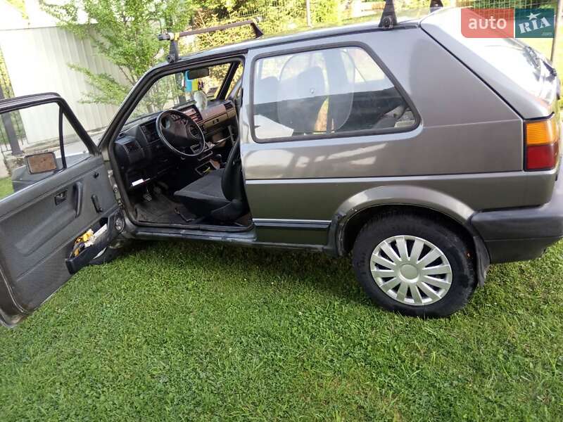 Хэтчбек Volkswagen Golf 1987 в Добромиле