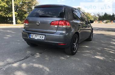 Хэтчбек Volkswagen Golf 2011 в Днепре