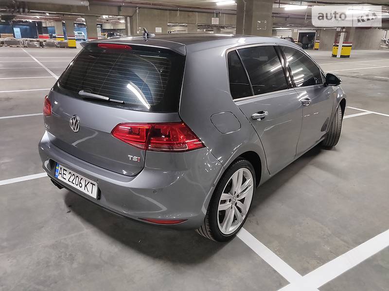 Хэтчбек Volkswagen Golf 2015 в Днепре