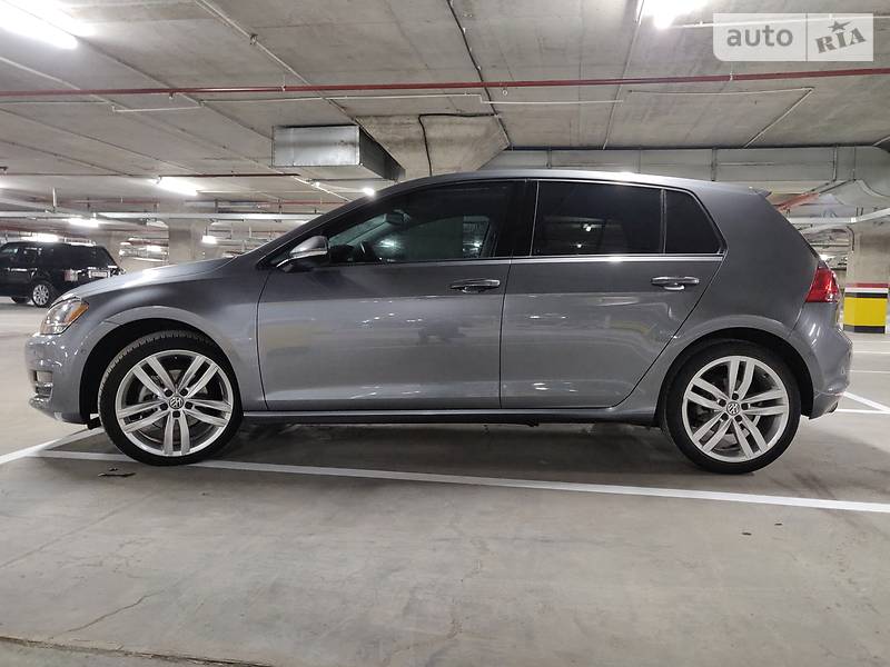 Хэтчбек Volkswagen Golf 2015 в Днепре